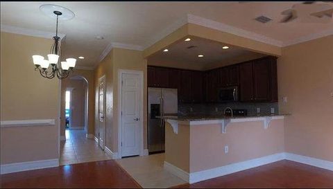 6849 46th Way N
