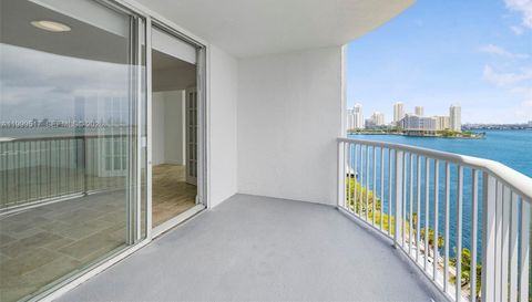 1420 Brickell Bay Dr