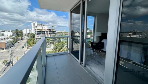 9521 E Bay Harbor Dr