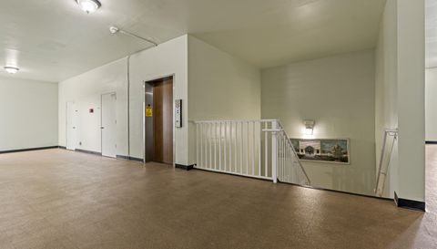 2257 World Pkwy Blvd W