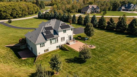 2728 Headland Court SW