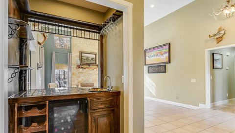 1304 Hi Circle North DR