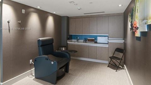 330 Sunny Isles Blvd