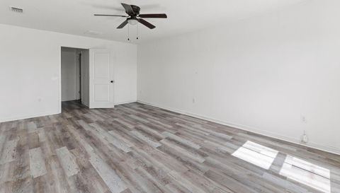 10019 Geese Trail Cir