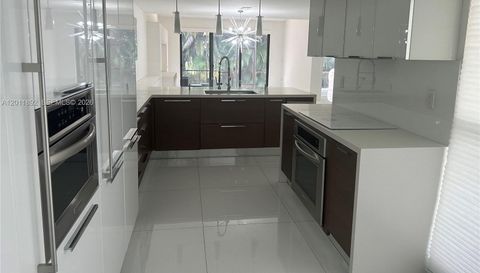 9871 52nd Ln