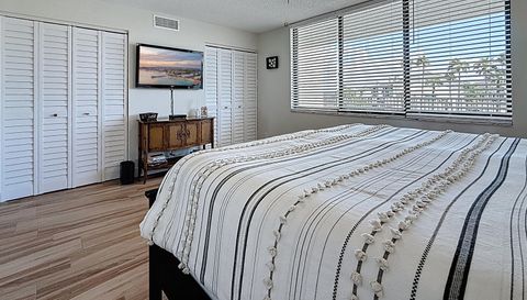 1581 Gulf Blvd #102N Clearwater