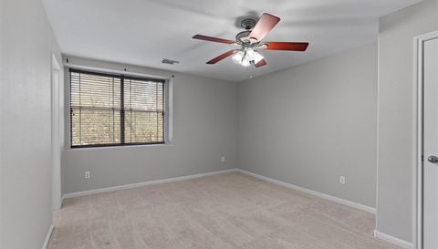 2240 Independence DR