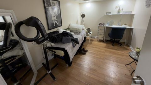 1011 N Western Avenue