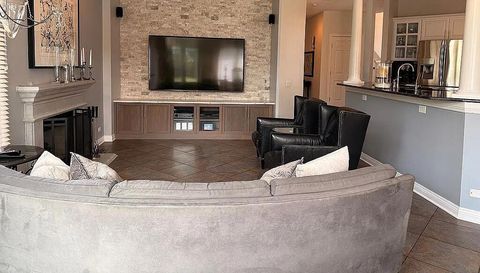 6N274 W Ridgewood Ln