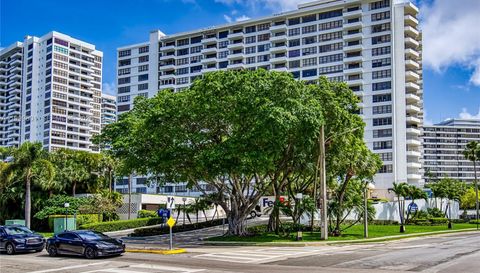 600 Three Islands Blvd