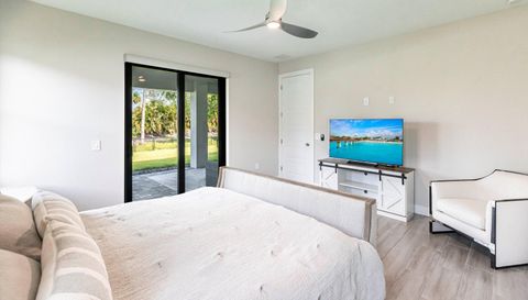 23208 W Eldorado Ave