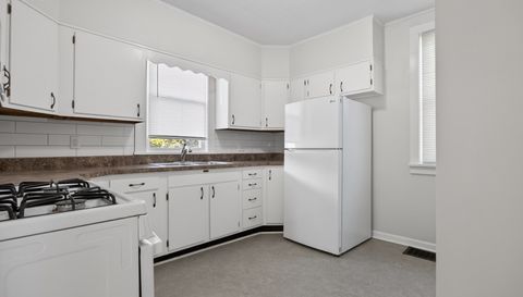 1214 Wall Street