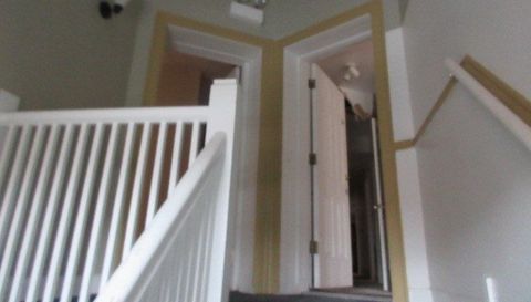 7608 - 10 S Phillips Avenue