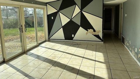 8414 Buckthorn Drive