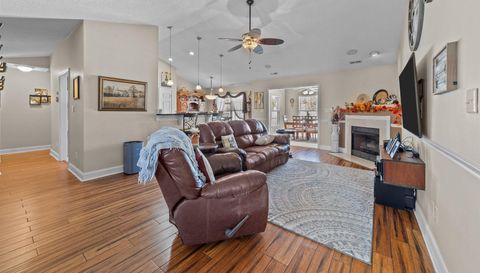 200 Silverbelle Blvd