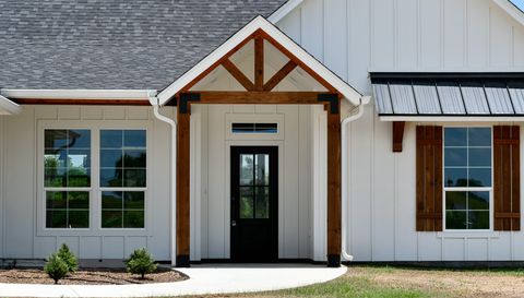 7901 Pecan Road