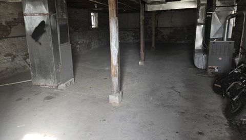 6738 S Prairie Avenue