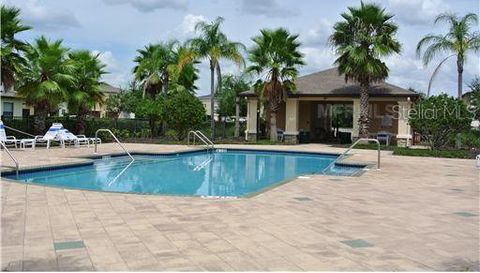 2517 OLEANDER LAKES DRIVE