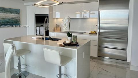 9521 E Bay Harbor Dr