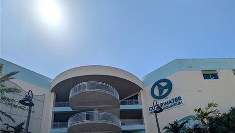 255 Dolphin Point