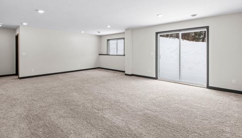 7440 Glengarry Place