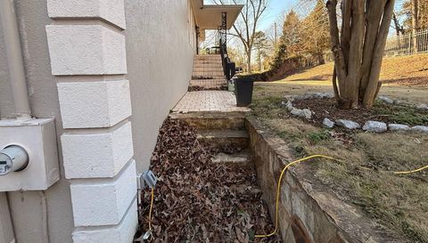 2940 Benjamin E Mays Dr SW