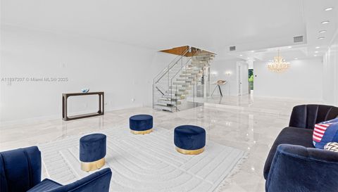 6124 Paradise Point Dr