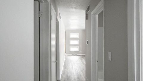 2426 Montgomery Ave NW