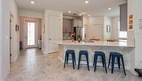 5616 QUIET PALM LOOP
