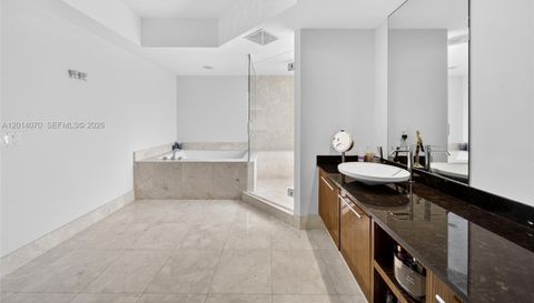 2711 N Ocean Dr