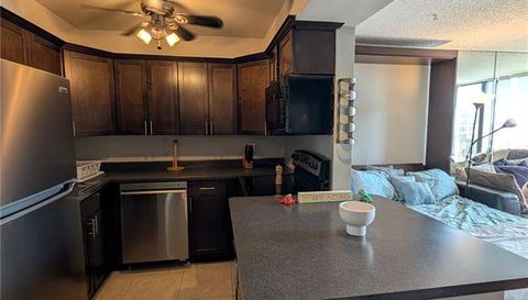 255 Dolphin Point