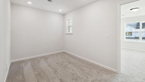 10304 Birchwood Circle