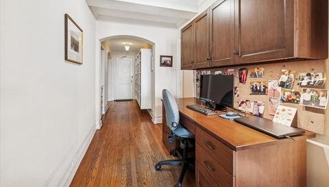 5555 N Sheridan Road