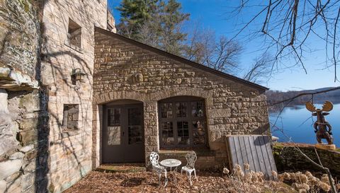 801 Pine Cone Trail N