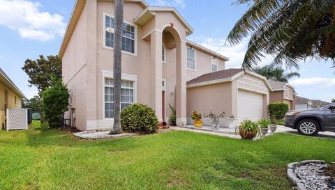 106 Woodbury Pines Cir