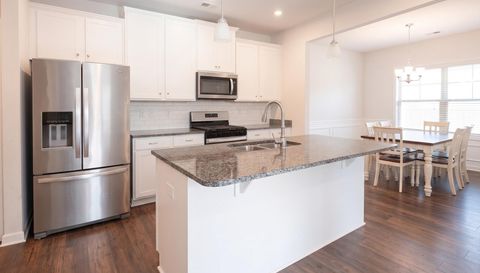 1287 Park Center Cir