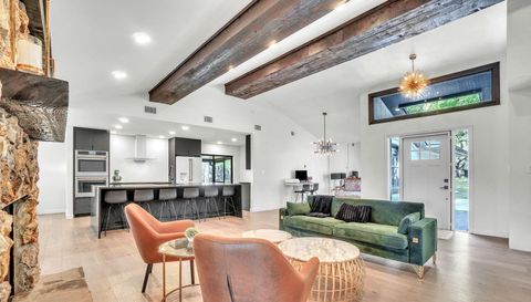 5374 Crooked Oak Cir