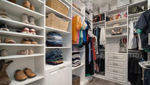 19399 LONG LAKE RANCH BLVD