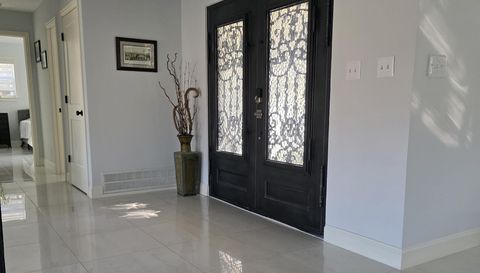 10631 Rolling Hills Dr