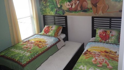 927 Orange Cosmos Blvd