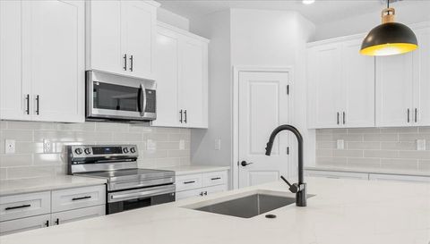 4665 NEW MILFORD STREET