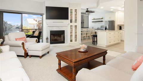 557 PINELLAS BAYWAY S