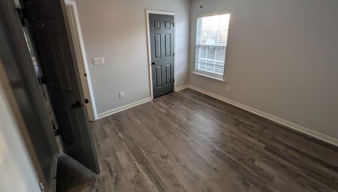 226 N Orchard Farms Ave