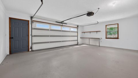 28 Coon Tail Rd