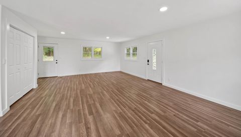1218 Sweet Creek Rd