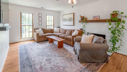 12328 Sandringham Pl