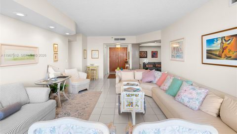 20281 E Country Club Dr