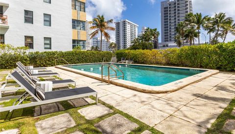 2421 Lake Pancoast Dr