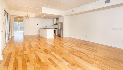 1002 Channelside DRIVE