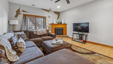 12 Broadway N